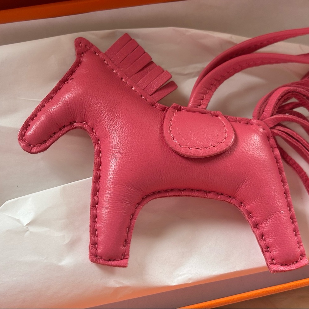 SOLD! Brand New Authentic Hermès Milo Lambskin Rodeo Bag Charm Rose Azalee PM